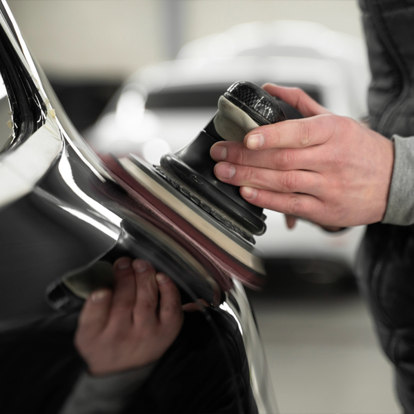 Leštění a renovace laku